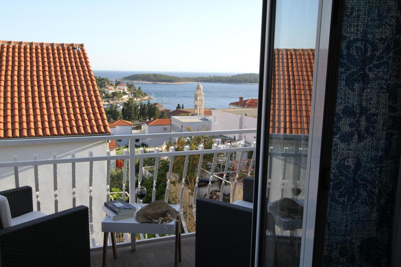 Tanya-Apartments And Rooms Hvar Town Exterior foto