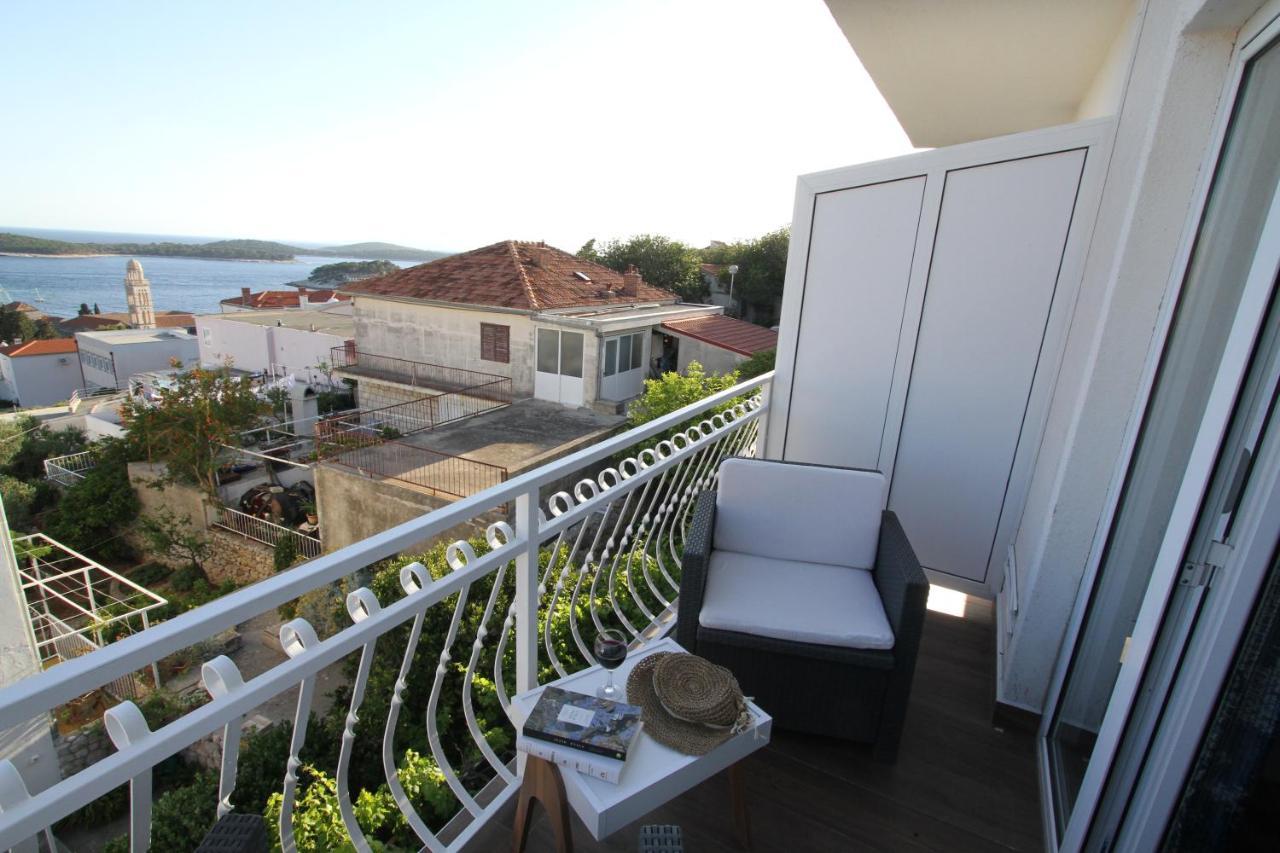 Tanya-Apartments And Rooms Hvar Town Exterior foto