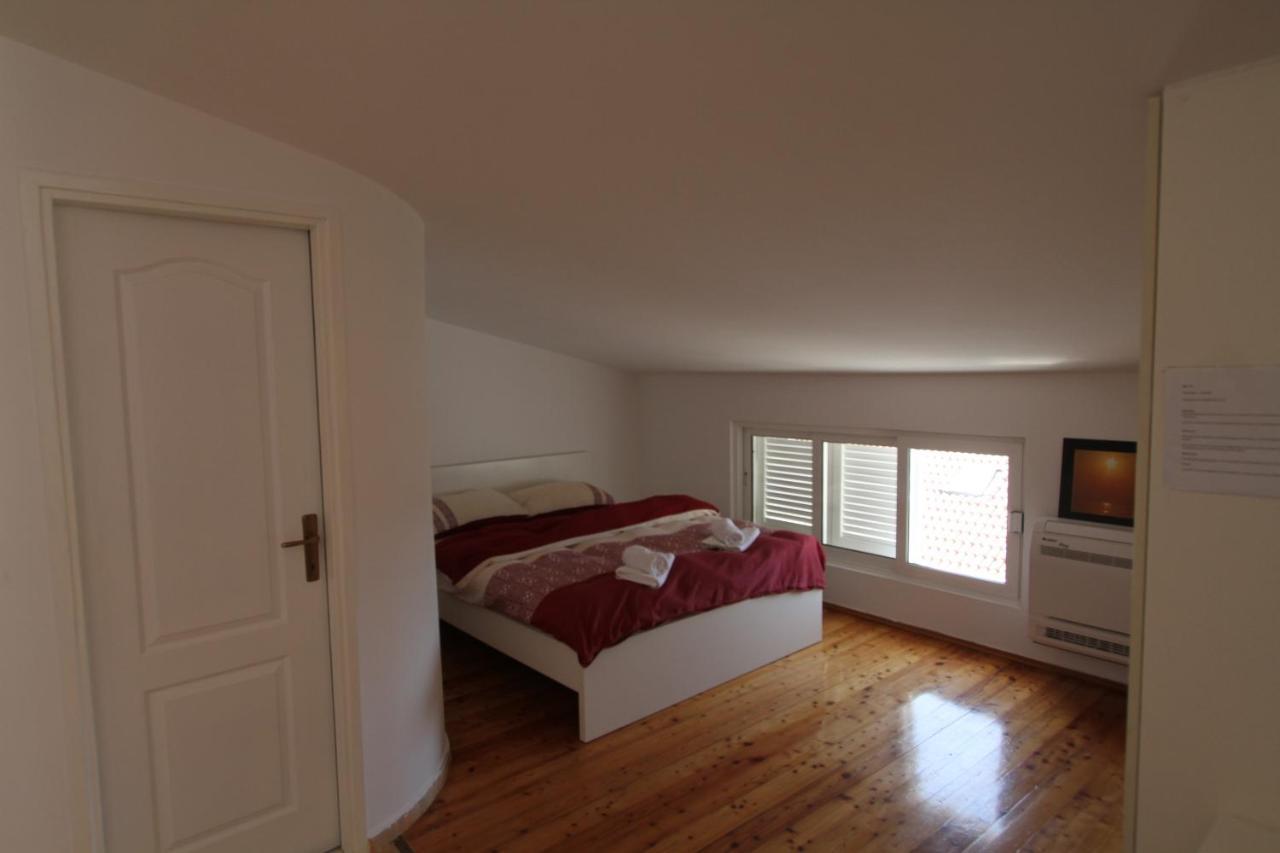 Tanya-Apartments And Rooms Hvar Town Exterior foto