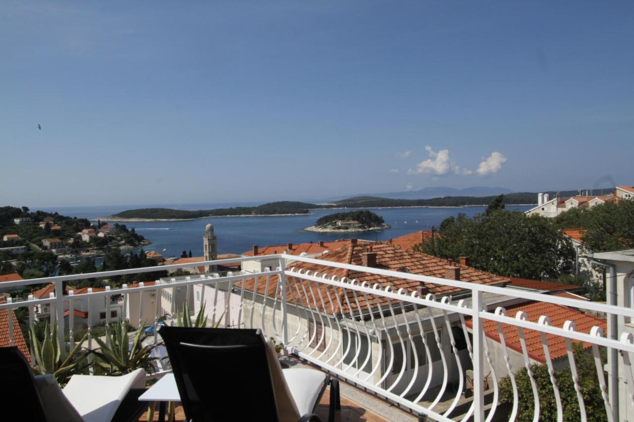 Tanya-Apartments And Rooms Hvar Town Exterior foto