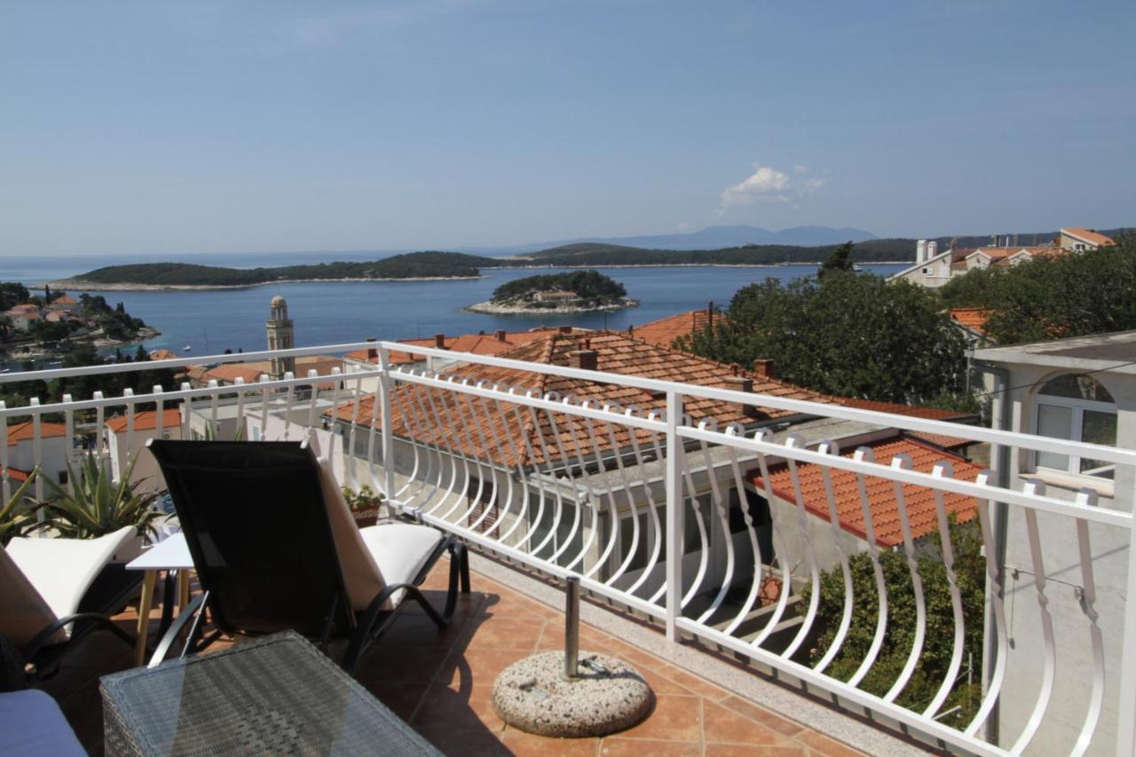 Tanya-Apartments And Rooms Hvar Town Exterior foto