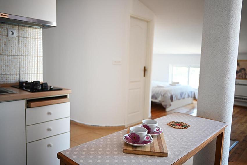 Tanya-Apartments And Rooms Hvar Town Exterior foto