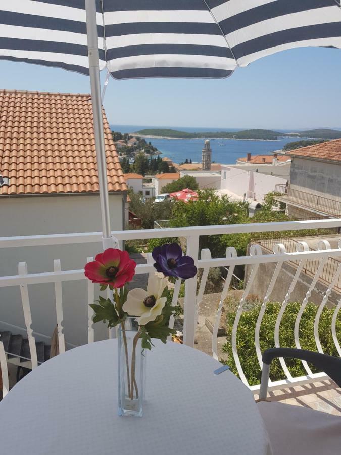 Tanya-Apartments And Rooms Hvar Town Exterior foto