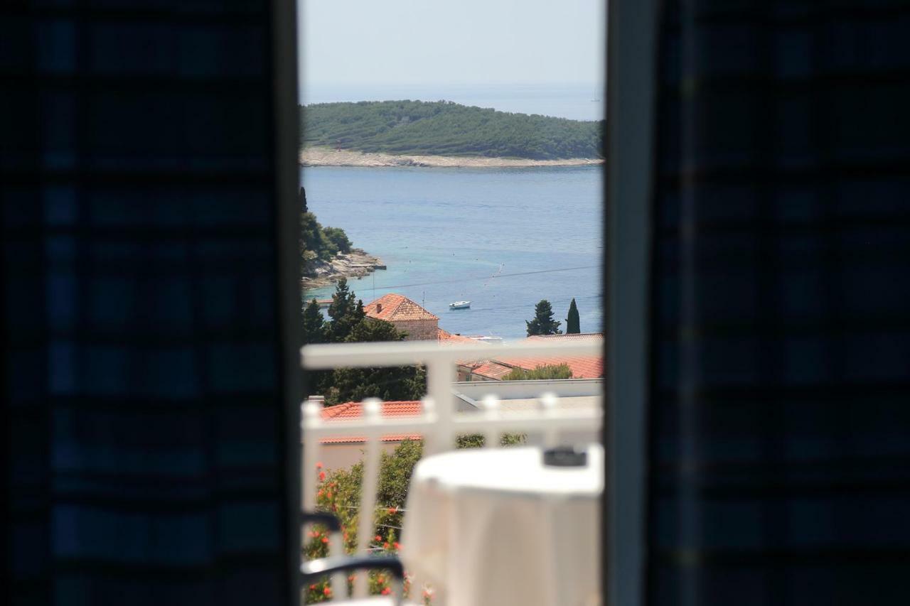 Tanya-Apartments And Rooms Hvar Town Exterior foto