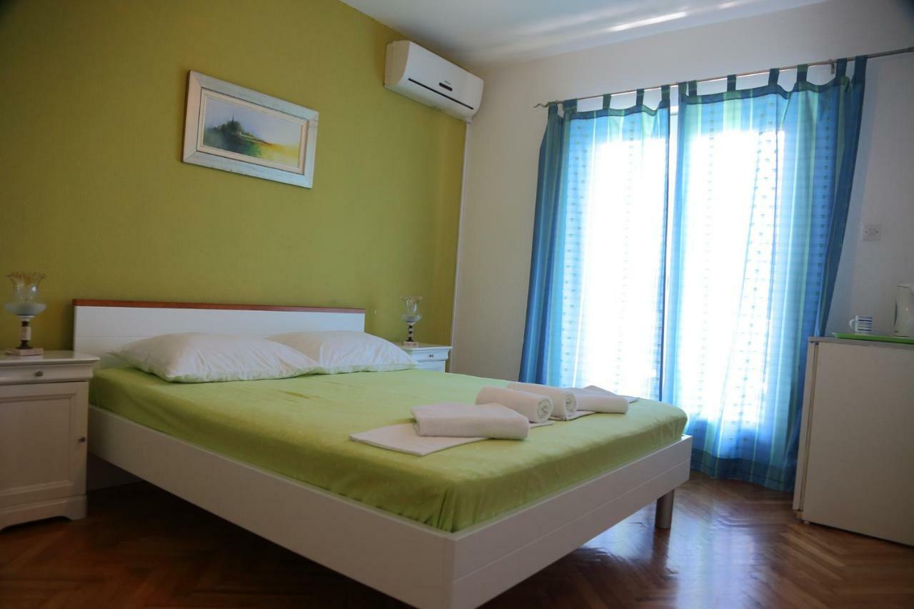 Tanya-Apartments And Rooms Hvar Town Exterior foto